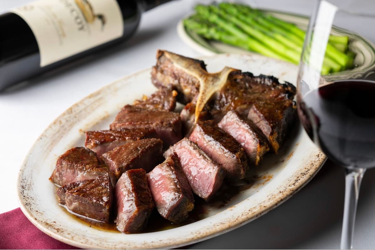Taste the Famous New York Steakhouse BENJAMIN STEAKHOUSE Now in Japan!