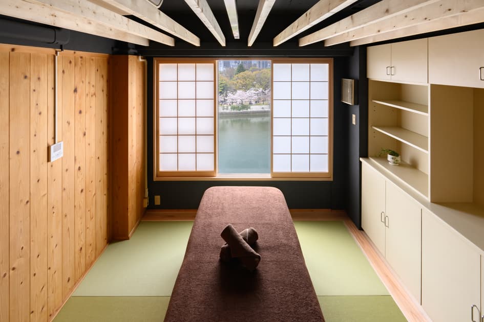 Hiroshima Acupuncture Experience Introduces Private Wellness Sessions Overlooking Hiroshima Peace Memorial Park