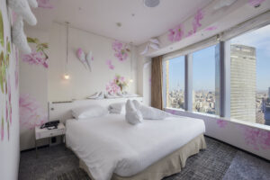 Park Hotel Tokyo Unveils its 50th Artist Room “Utopia in Japan” - An Ideal Space with Cherry Blossoms and Parakeets